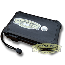 Load image into Gallery viewer, Camacho 5ct Travel Humidor with Hygrometer &amp; Habana Port Seal